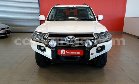 Buy Used Toyota Land Cruiser White Car in Gobabis in Omaheke Buy Used Toyota Land Cruiser White Car in Gobabis in Omaheke