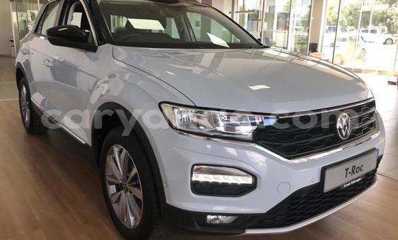 Buy Used Volkswagen T-Roc White Car in Gobabis in Omaheke Buy Used Volkswagen T-Roc White Car in Gobabis in Omaheke