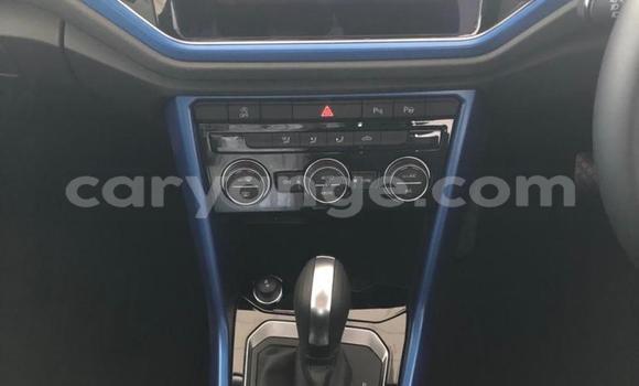 Buy Used Volkswagen T-Roc White Car in Gobabis in Omaheke Buy Used Volkswagen T-Roc White Car in Gobabis in Omaheke