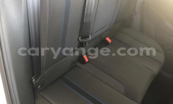 Buy Used Volkswagen T-Roc White Car in Gobabis in Omaheke Buy Used Volkswagen T-Roc White Car in Gobabis in Omaheke