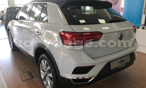 Buy Used Volkswagen T-Roc White Car in Gobabis in Omaheke Buy Used Volkswagen T-Roc White Car in Gobabis in Omaheke