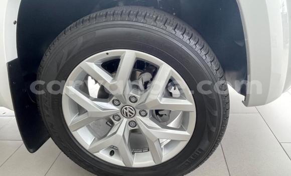 Buy Used Volkswagen Amarok White Car in Gobabis in Omaheke Buy Used Volkswagen Amarok White Car in Gobabis in Omaheke