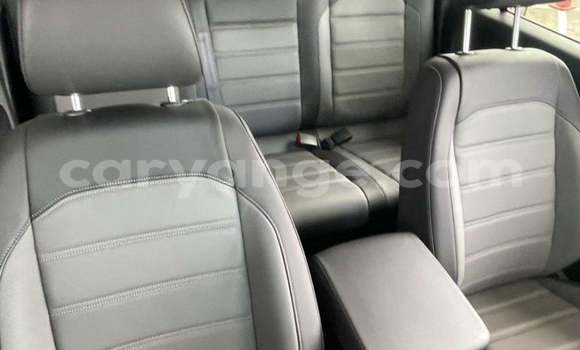 Buy Used Volkswagen Amarok White Car in Gobabis in Omaheke Buy Used Volkswagen Amarok White Car in Gobabis in Omaheke