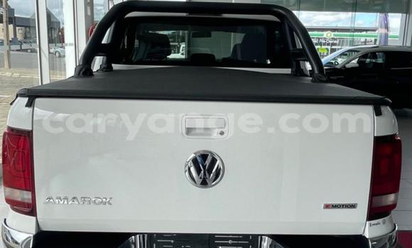 Buy Used Volkswagen Amarok White Car in Gobabis in Omaheke Buy Used Volkswagen Amarok White Car in Gobabis in Omaheke