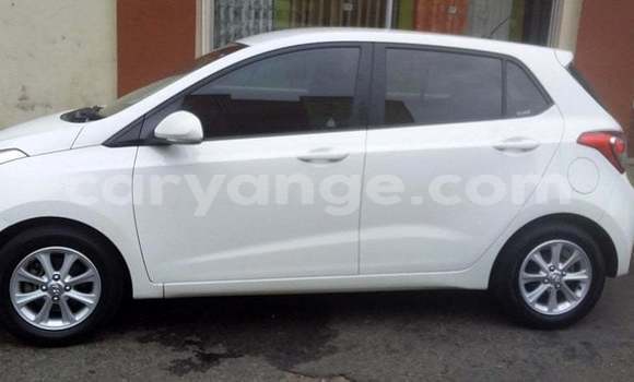 Buy Used Hyundai i10 White Car in Gobabis in Omaheke Buy Used Hyundai i10 White Car in Gobabis in Omaheke