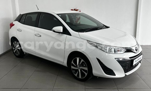 Buy Used Toyota Yaris White Car in Gobabis in Omaheke Buy Used Toyota Yaris White Car in Gobabis in Omaheke