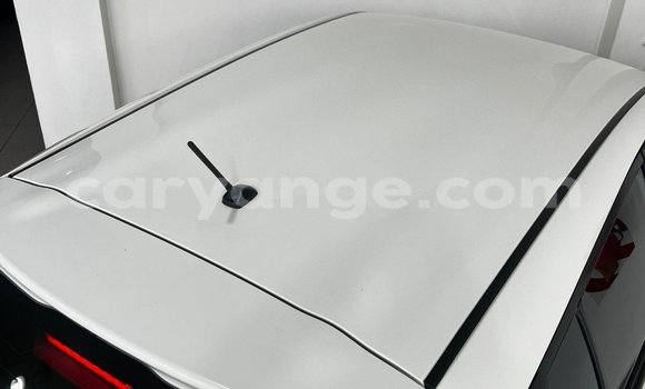 Buy Used Toyota Yaris White Car in Gobabis in Omaheke Buy Used Toyota Yaris White Car in Gobabis in Omaheke