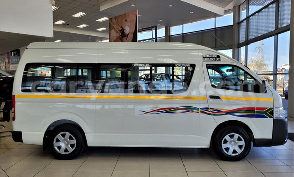 Buy Used Toyota Hi Ace White Car in Gobabis in Omaheke Buy Used Toyota Hi Ace White Car in Gobabis in Omaheke