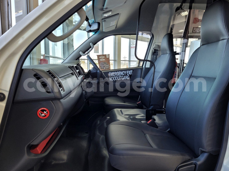 Big with watermark toyota hi ace omaheke gobabis 24234