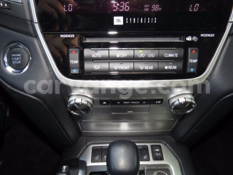 Big with watermark 2016 toyota land cruiser pic 8987725456125585 1024x768