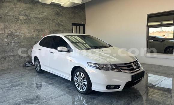 Buy Used Honda Ballade White Car in Gobabis in Omaheke
