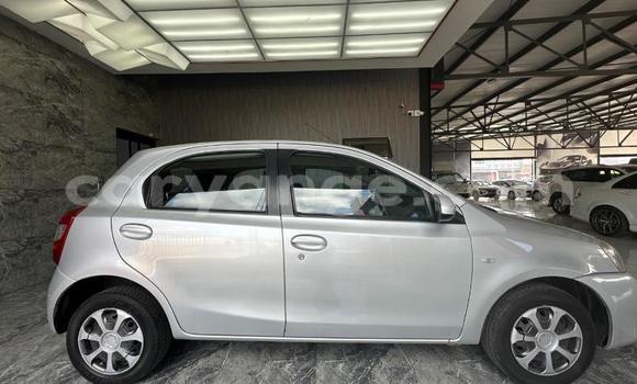 Acheter Occasion Voiture Toyota Etios Gris à Gobabis, Omaheke Acheter Occasion Voiture Toyota Etios Gris à Gobabis, Omaheke