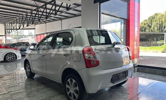 Acheter Occasion Voiture Toyota Etios Gris à Gobabis, Omaheke Acheter Occasion Voiture Toyota Etios Gris à Gobabis, Omaheke
