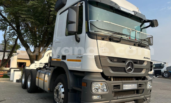 Buy Used Mercedes‒Benz 2644 White Truck in Gobabis in Omaheke Buy Used Mercedes‒Benz 2644 White Truck in Gobabis in Omaheke