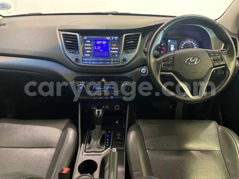 Big with watermark hyundai tucson namibia windhoek 24375