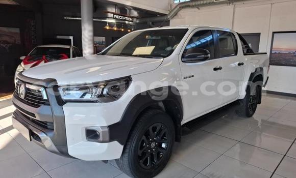 Buy Used Toyota Hilux White Car in Windhoek in Namibia Buy Used Toyota Hilux White Car in Windhoek in Namibia
