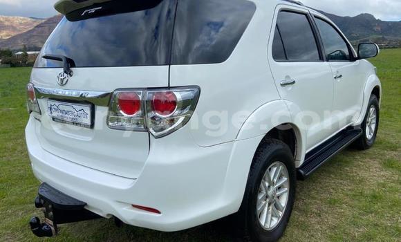 Buy Used Toyota Fortuner White Car in Henties Bay in Erongo Buy Used Toyota Fortuner White Car in Henties Bay in Erongo