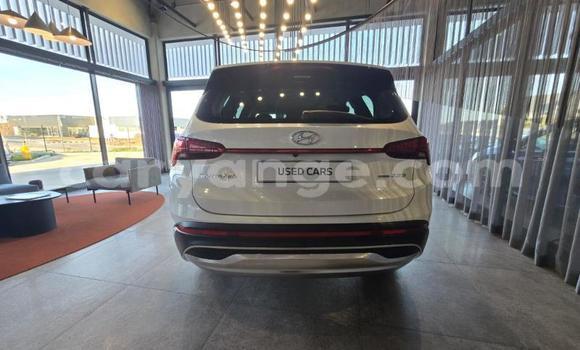 Buy Used Hyundai Santa Fe White Car in Gobabis in Omaheke Buy Used Hyundai Santa Fe White Car in Gobabis in Omaheke