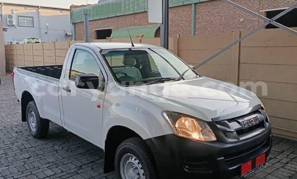 Acheter Occasion Voiture Isuzu KB Blanc à Windhoek, Namibie