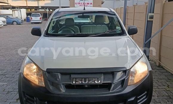 Buy Used Isuzu KB White Car in Windhoek in Namibia Buy Used Isuzu KB White Car in Windhoek in Namibia
