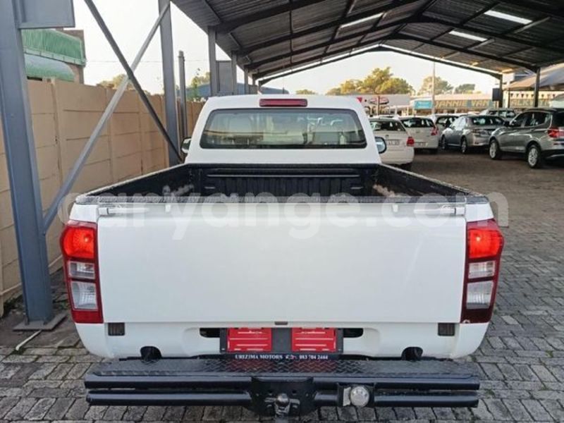 Big with watermark isuzu kb namibia windhoek 24396