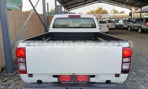 Buy Used Isuzu KB White Car in Windhoek in Namibia Buy Used Isuzu KB White Car in Windhoek in Namibia