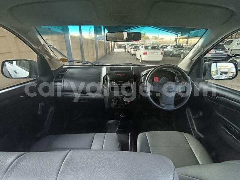 Big with watermark isuzu kb namibia windhoek 24396