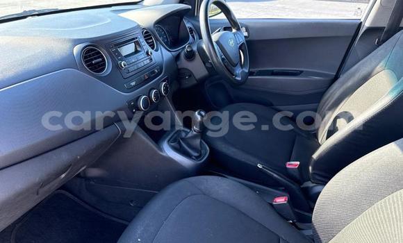 Buy Used Hyundai i10 White Car in Gobabis in Omaheke Buy Used Hyundai i10 White Car in Gobabis in Omaheke