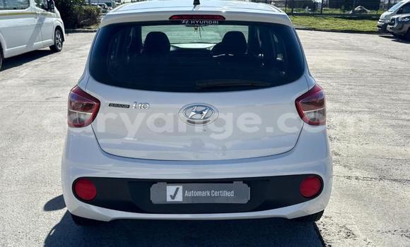 Buy Used Hyundai i10 White Car in Gobabis in Omaheke Buy Used Hyundai i10 White Car in Gobabis in Omaheke