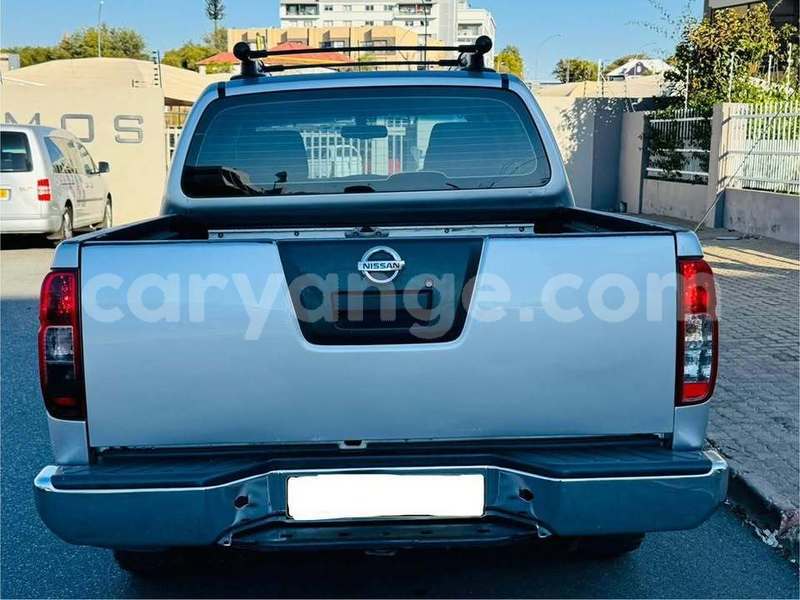 Big with watermark nissan navara namibia windhoek 24417