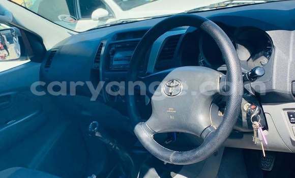 Buy Used Toyota Dolphin White Car in Windhoek in Namibia Buy Used Toyota Dolphin White Car in Windhoek in Namibia