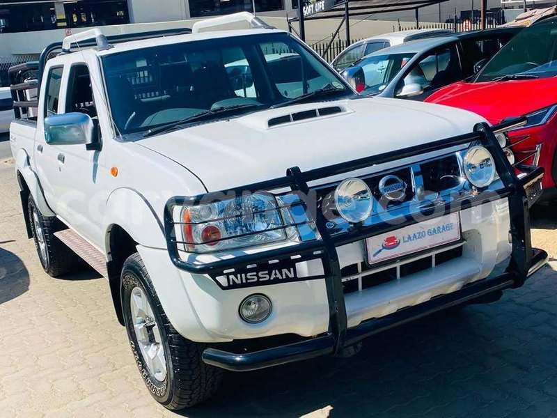 Big with watermark nissan np 300 namibia windhoek 24428