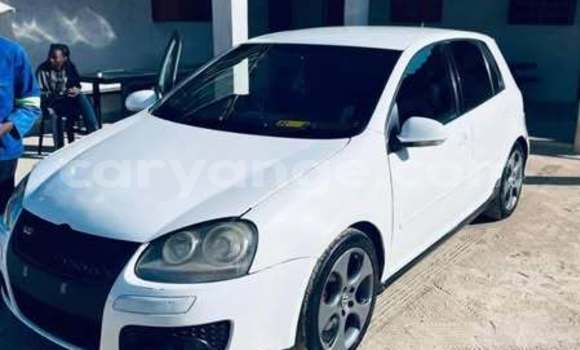 Buy Used Volkswagen Golf White Car in Windhoek in Namibia Buy Used Volkswagen Golf White Car in Windhoek in Namibia
