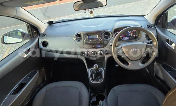 Acheter Occasion Voiture Hyundai i10 Blanc à Gobabis, Omaheke Acheter Occasion Voiture Hyundai i10 Blanc à Gobabis, Omaheke