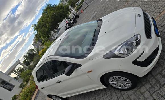 Acheter Occasion Voiture Ford Fiesta Blanc à Gobabis, Omaheke Acheter Occasion Voiture Ford Fiesta Blanc à Gobabis, Omaheke