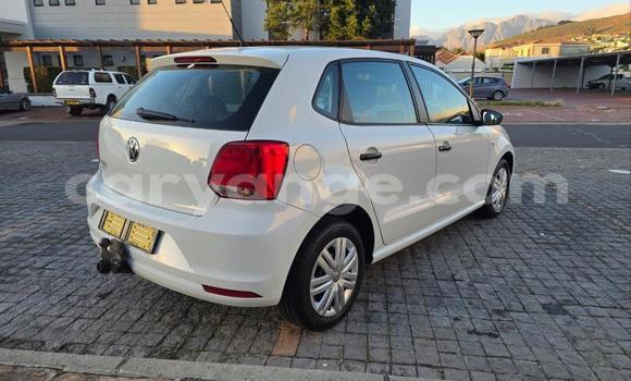 Acheter Occasion Voiture Volkswagen Polo Blanc à Gobabis, Omaheke Acheter Occasion Voiture Volkswagen Polo Blanc à Gobabis, Omaheke