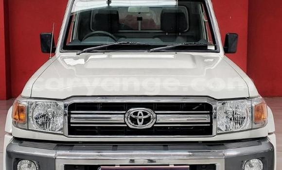 Buy Used Toyota Land Cruiser White Car in Windhoek in Namibia Buy Used Toyota Land Cruiser White Car in Windhoek in Namibia