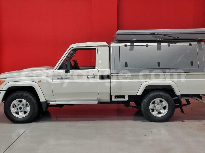 Big with watermark toyota land cruiser namibia windhoek 24476