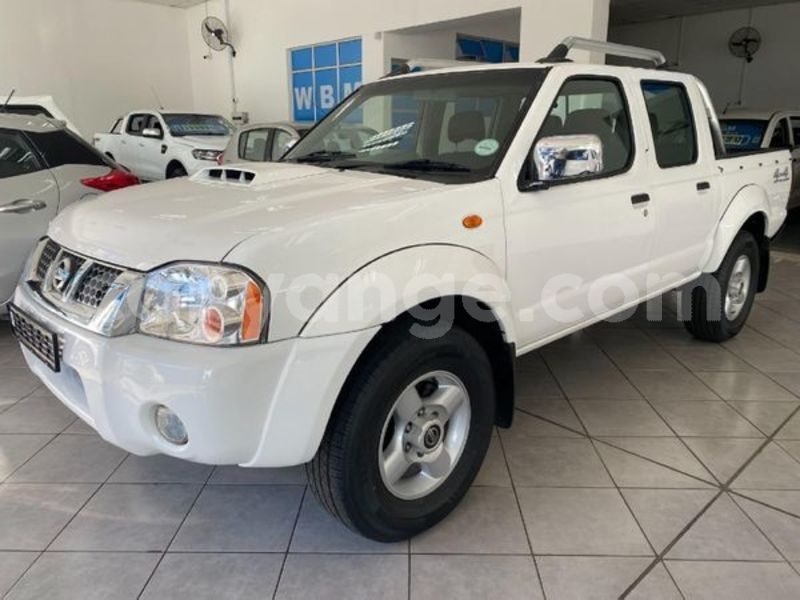 Big with watermark nissan np 300 namibia windhoek 24478