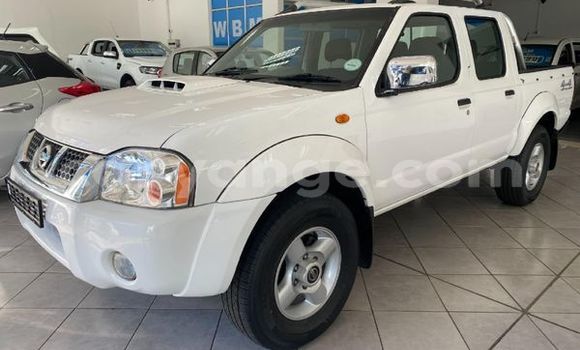 Buy Used Nissan NP 300 White Car in Windhoek in Namibia Buy Used Nissan NP 300 White Car in Windhoek in Namibia