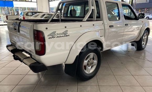 Buy Used Nissan NP 300 White Car in Windhoek in Namibia Buy Used Nissan NP 300 White Car in Windhoek in Namibia