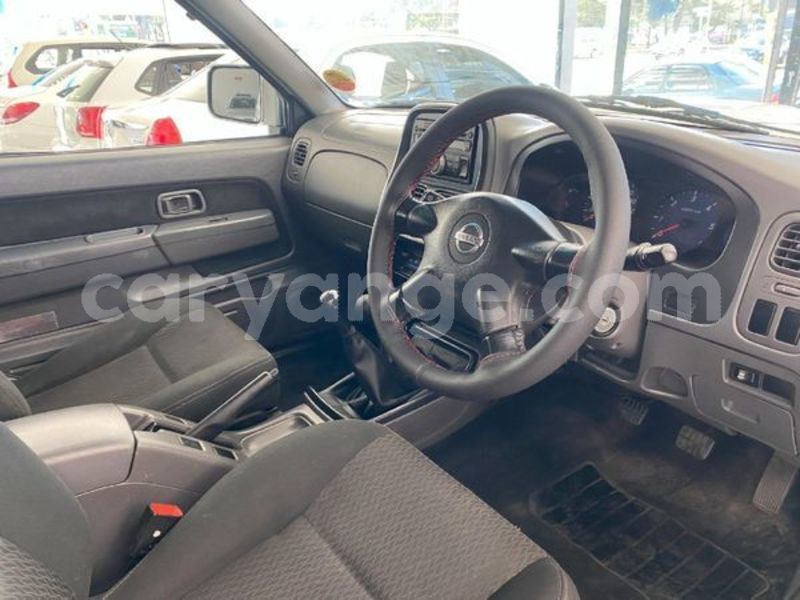 Big with watermark nissan np 300 namibia windhoek 24478