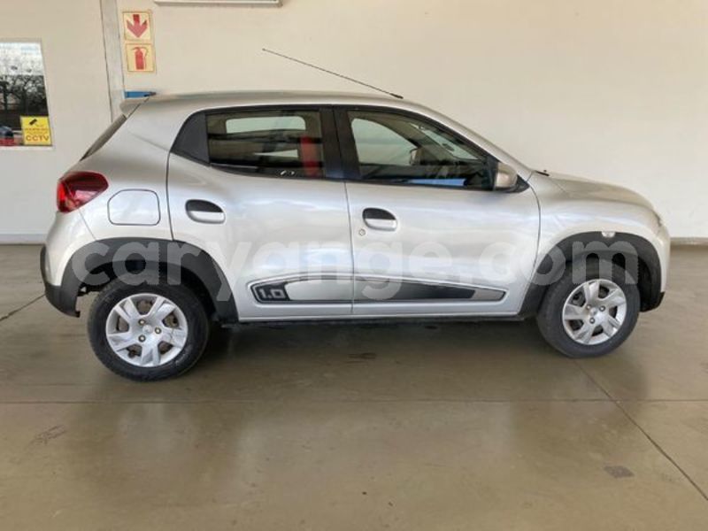 Big with watermark renault kwid namibia windhoek 24479