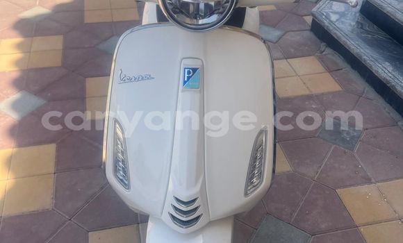 Buy Used Vespa Primavera White Bike in Windhoek in Namibia