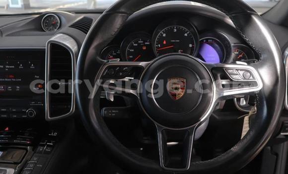 Acheter Occasion Voiture Porsche Cayenne Noir à Gobabis, Omaheke Acheter Occasion Voiture Porsche Cayenne Noir à Gobabis, Omaheke