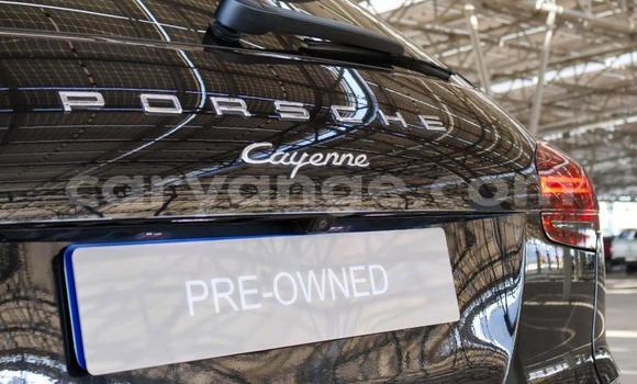 Acheter Occasion Voiture Porsche Cayenne Noir à Gobabis, Omaheke Acheter Occasion Voiture Porsche Cayenne Noir à Gobabis, Omaheke