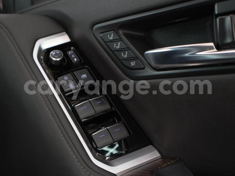 Big with watermark toyota land cruiser omaheke gobabis 24569