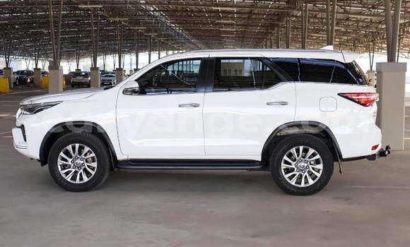 Acheter Occasion Voiture Toyota Fortuner Blanc à Gobabis, Omaheke Acheter Occasion Voiture Toyota Fortuner Blanc à Gobabis, Omaheke