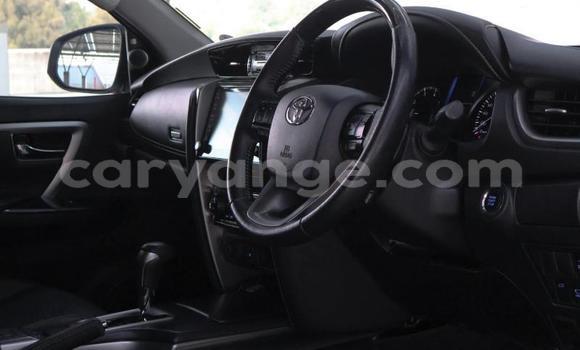 Acheter Occasion Voiture Toyota Fortuner Blanc à Gobabis, Omaheke Acheter Occasion Voiture Toyota Fortuner Blanc à Gobabis, Omaheke