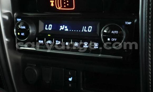 Acheter Occasion Voiture Toyota Fortuner Blanc à Gobabis, Omaheke Acheter Occasion Voiture Toyota Fortuner Blanc à Gobabis, Omaheke